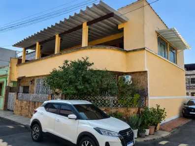 Casa de Condomínio com 6 Quartos à venda, 180m² no Madureira, Rio de Janeiro