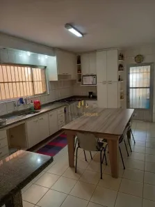 Sobrado com 3 Quartos para alugar, 192m² no Jardim das Flores, Osasco