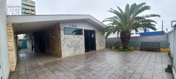 Imóvel Comercial à venda, 656m² no Vila Ipiranga, Londrina