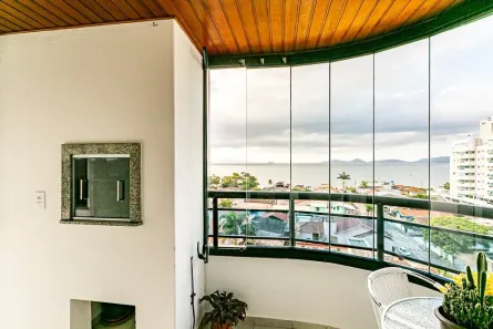 Apartamento com 3 Quartos à venda, 200m² no Balneário, Florianópolis