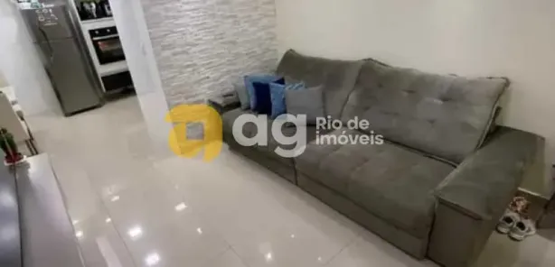 Casa com 2 Quartos à venda, 110m² no Bento Ribeiro, Rio de Janeiro