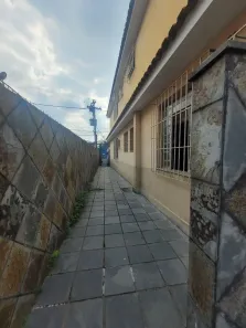 Sobrado com 3 Quartos à venda, 135m² no Mutuá, São Gonçalo