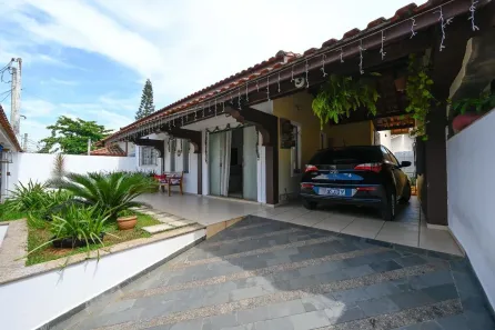 Casa com 3 Quartos à venda, 113m² no Centro, Peruíbe