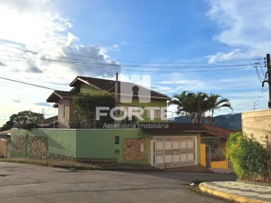 Sobrado com 3 Quartos à venda, 213m² no Vila Lavínia, Mogi das Cruzes