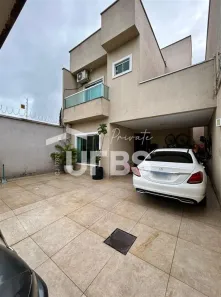 Sobrado com 3 Quartos à venda, 160m² no Setor Faiçalville, Goiânia