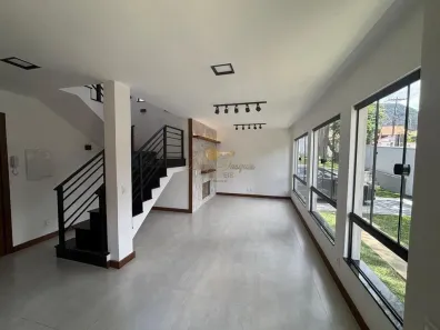 Casa de Condomínio com 3 Quartos à venda, 117m² no Alto, Teresópolis