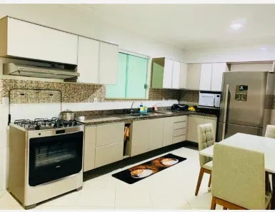 Casa de Condomínio com 3 Quartos para alugar, 418m² no Ponta Negra, Manaus