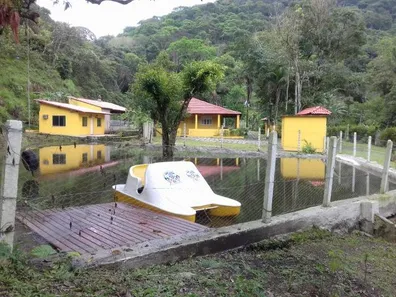 Fazenda/Sítio com 4 Quartos para alugar, 500m² no Parada Modelo, Guapimirim