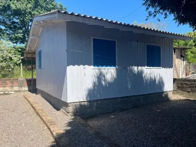 Casa com 2 Quartos para alugar, 50m² no Rio Branco, Campo Bom