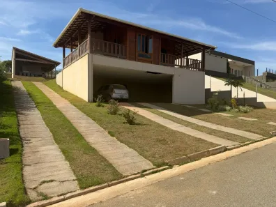 Casa de Condomínio com 4 Quartos à venda, 270m² no , Jaboticatubas