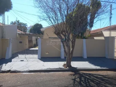 Casa com 2 Quartos à venda, 173m² no Jardim Brasília (Vila Xavier), Araraquara