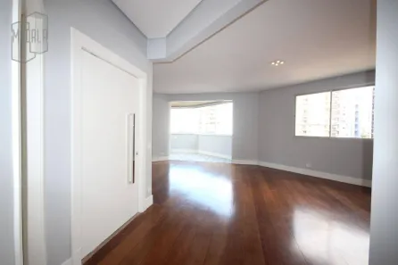 Apartamento com 3 Quartos para venda ou aluguel, 244m² no Vila Uberabinha, São Paulo