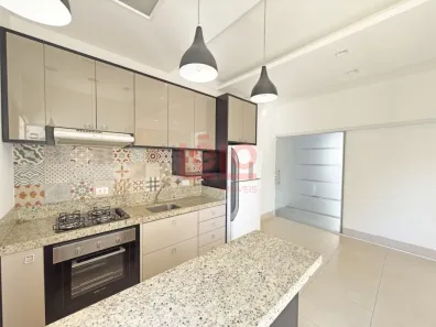 Casa com 3 Quartos para alugar, 105m² no Jardim Monte Rei, Maringá
