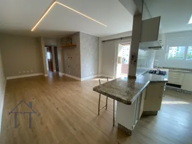 Apartamento com 3 Quartos para alugar, 121m² no Anita Garibaldi, Joinville