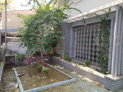 Imóvel Comercial com 4 Quartos para alugar, 190m² no Água Branca, São Paulo