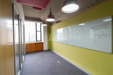 Sala Comercial para alugar, 187m² no Cidade Monções, São Paulo