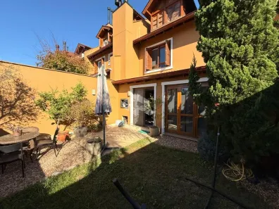 Casa de Condomínio com 4 Quartos à venda, 437m² no Três Figueiras, Porto Alegre