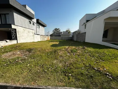 Lote/Terreno à venda, 300m² no Condomínio Terras do Vale, Caçapava