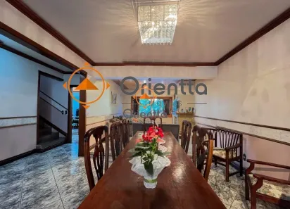 Imóvel Comercial com 5 Quartos para alugar, 350m² no Jardim Itu, Porto Alegre