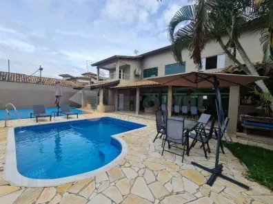 Sobrado com 7 Quartos à venda, 470m² no Jardim Califórnia, Caraguatatuba