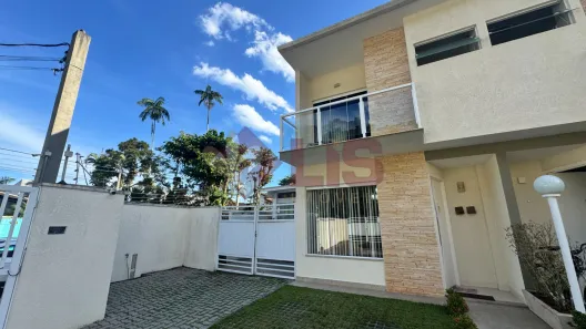 Casa com 4 Quartos à venda, 88m² no Jardim Adalgisa, Caraguatatuba