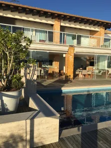 Casa com 4 Quartos à venda, 1050m² no Cacupé, Florianópolis