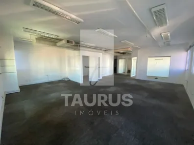 Sala Comercial para alugar, 140m² no Indianópolis, São Paulo