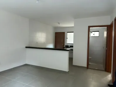 Apartamento com 2 Quartos para alugar, 60m² no Jardim América IV, Águas Lindas de Goiás