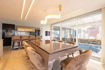 Apartamento com 3 Quartos para alugar, 313m² no Água Verde, Curitiba