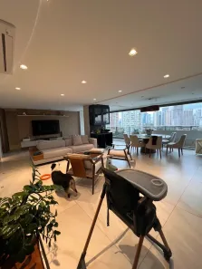 Apartamento com 3 Quartos para alugar, 190m² no Cidade Monções, São Paulo