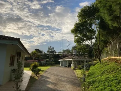 Fazenda/Sítio com 3 Quartos à venda, 180m² no Brigadeiro Tobias, Sorocaba