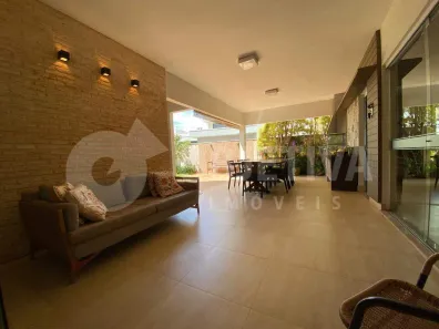 Casa de Condomínio com 3 Quartos à venda, 248m² no Nova Uberlândia, Uberlândia