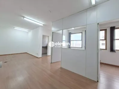 Sala Comercial para alugar, 49m² no Gonzaga, Santos