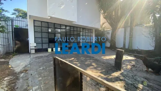 Casa com 9 Quartos para alugar, 443m² no Butantã, São Paulo