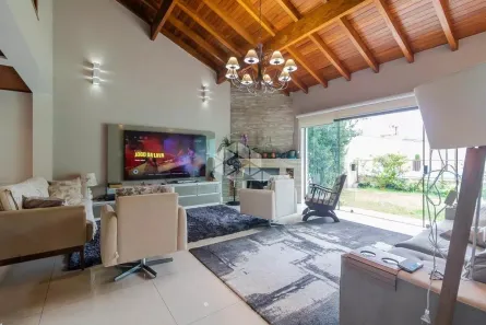 Casa com 4 Quartos à venda, 300m² no Espírito Santo, Porto Alegre