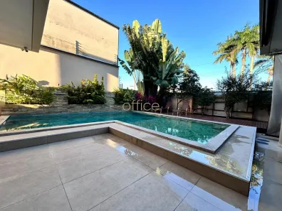Casa de Condomínio com 3 Quartos à venda, 408m² no Boa Vista, Joinville