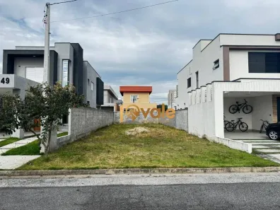 Lote/Terreno à venda, 212m² no Jardim Jacinto, Jacareí