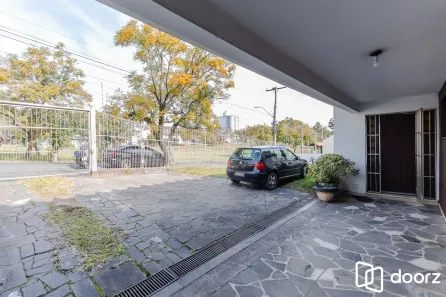 Casa com 3 Quartos à venda, 202m² no Jardim do Salso, Porto Alegre
