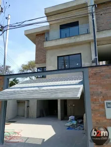 Sobrado com 3 Quartos à venda, 220m² no Cidade São Francisco, São Paulo