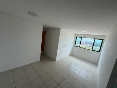 Apartamento com 2 Quartos para alugar, 55m² no Antares, Maceió