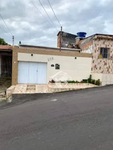 Casa com 4 Quartos à venda, 200m² no Dezoito do Forte, Aracaju