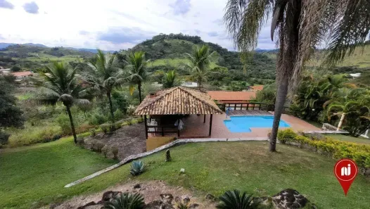 Fazenda/Sítio com 3 Quartos à venda, 250m² no Brumadinho, Brumadinho