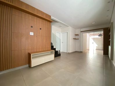 Casa de Condomínio com 3 Quartos à venda, 158m² no Jardim Inconfidência, Uberlândia