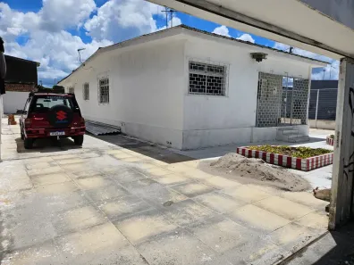 Imóvel Comercial com 5 Quartos para alugar, 220m² no Estância, Recife