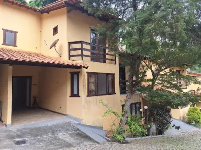 Casa com 2 Quartos à venda, 84m² no Maria Paula, São Gonçalo