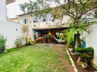 Casa com 4 Quartos à venda, 148m² no Piratininga, Niterói