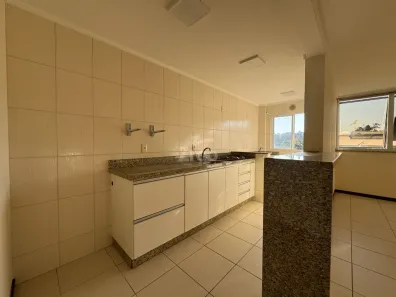 Apartamento com 2 Quartos para alugar, 85m² no Velha, Blumenau
