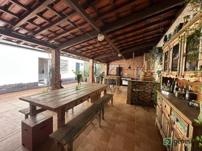 Casa com 4 Quartos à venda, 360m² no Milionários (Barreiro), Belo Horizonte