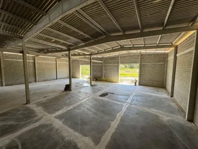 Galpão/Depósito/Armazém para alugar, 720m² no Abc, Moreno