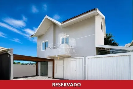 Sobrado com 3 Quartos à venda, 184m² no Capão Raso, Curitiba